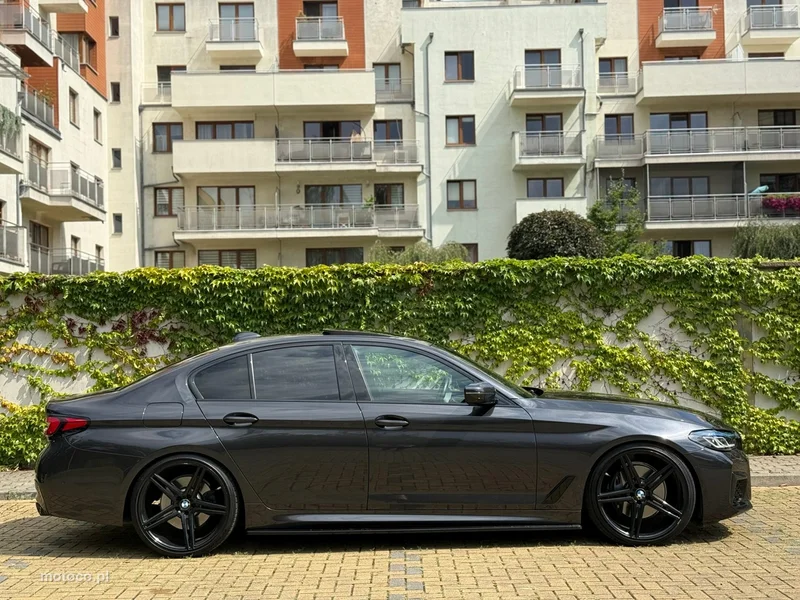 BMW Seria 5 G30 540 10