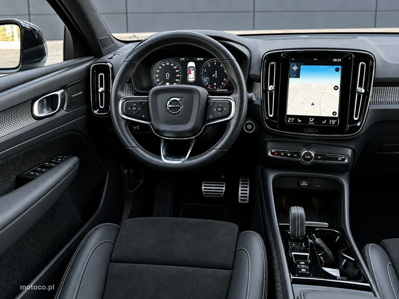 Volvo XC 40 15