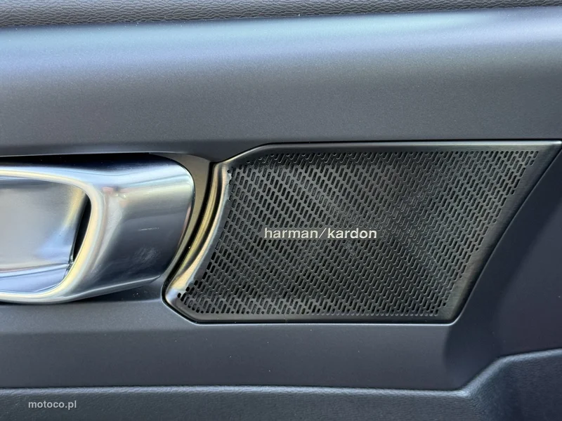 Volvo XC 40 22