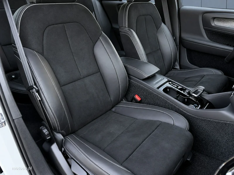 Volvo XC 40 8