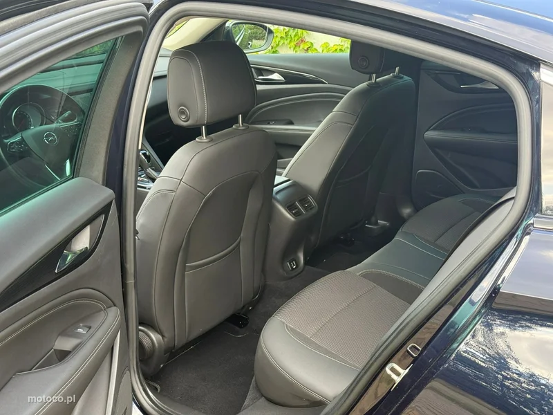 Opel Insignia B 11