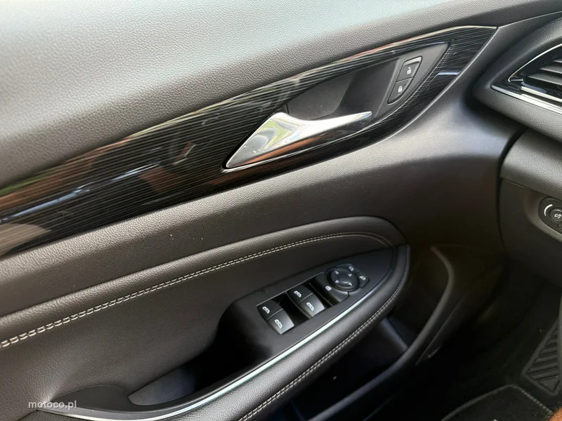 Opel Insignia B 22