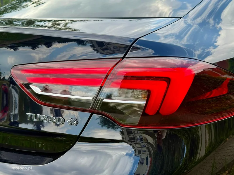 Opel Insignia B 33