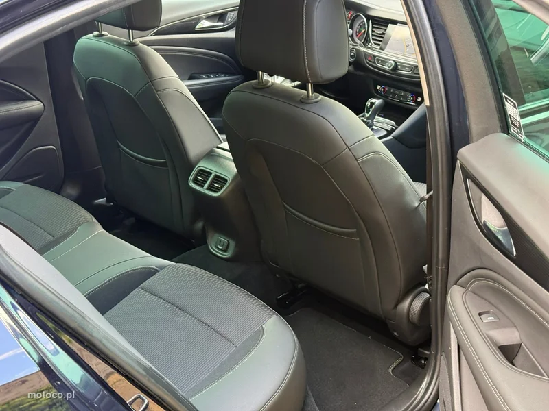 Opel Insignia B 10