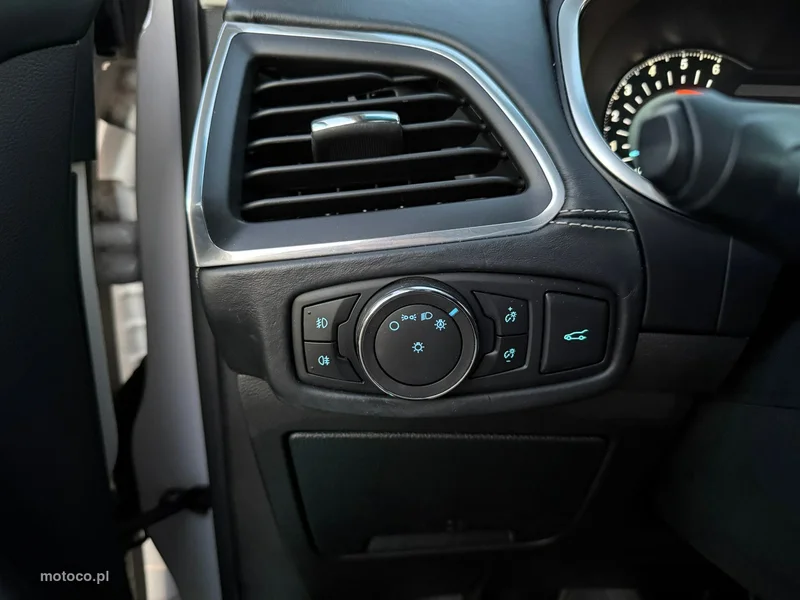Ford Edge 21