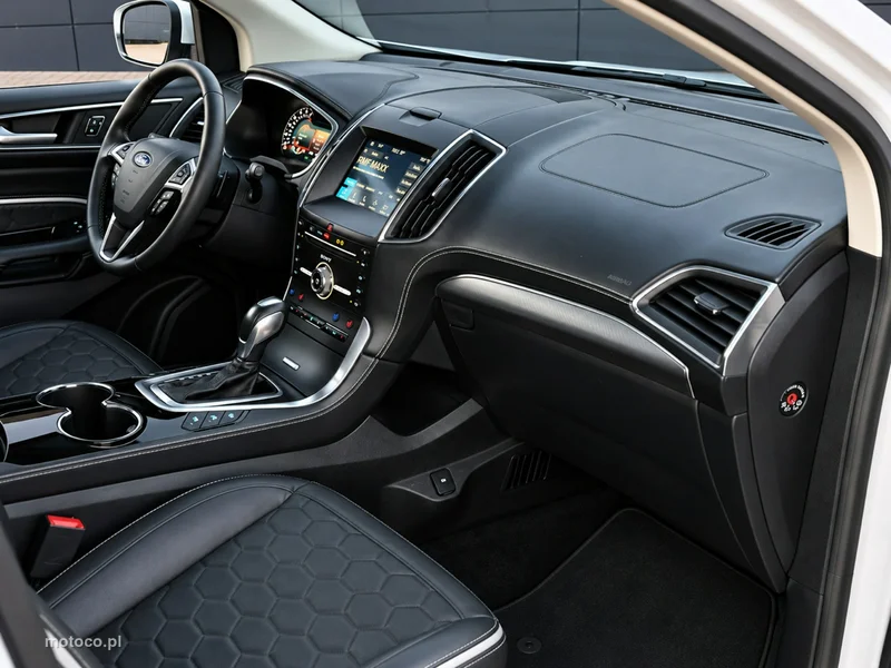 Ford Edge 6