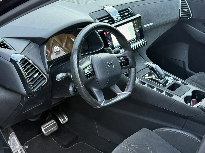 DS Automobiles DS 7 Crossback 17
