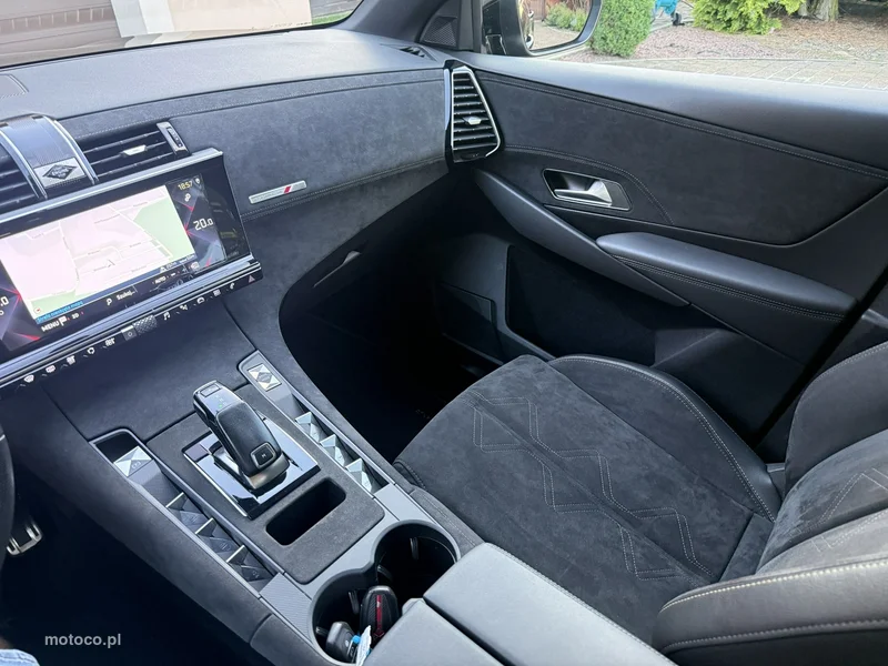 DS Automobiles DS 7 Crossback 25
