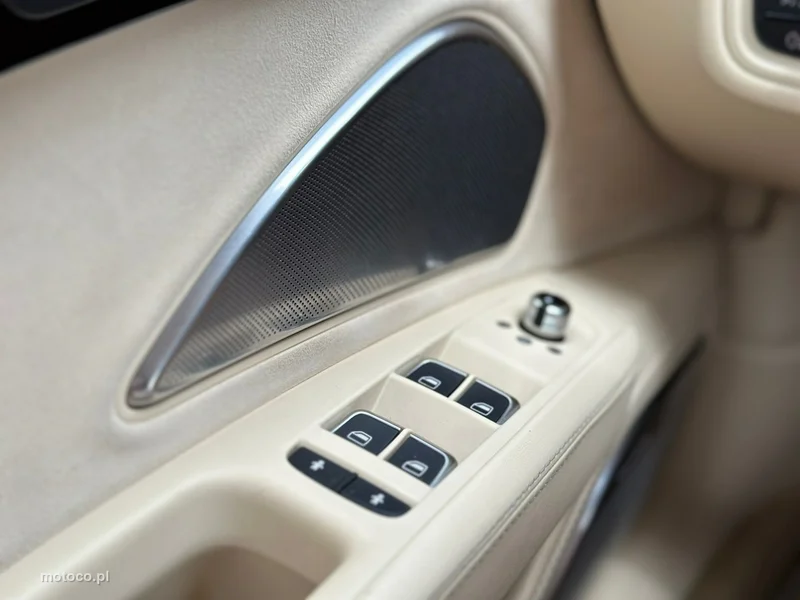 Audi A8 D4 14