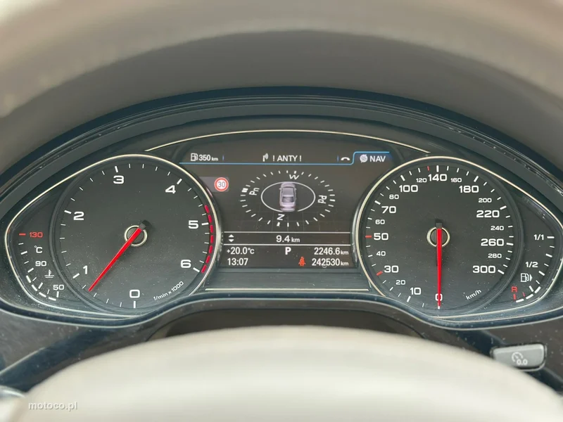 Audi A8 D4 17
