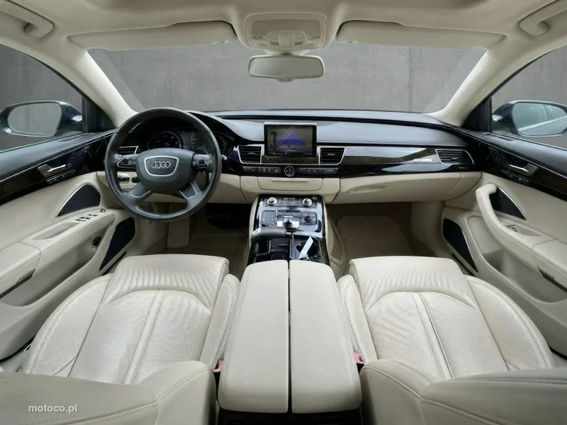 Audi A8 D4 6