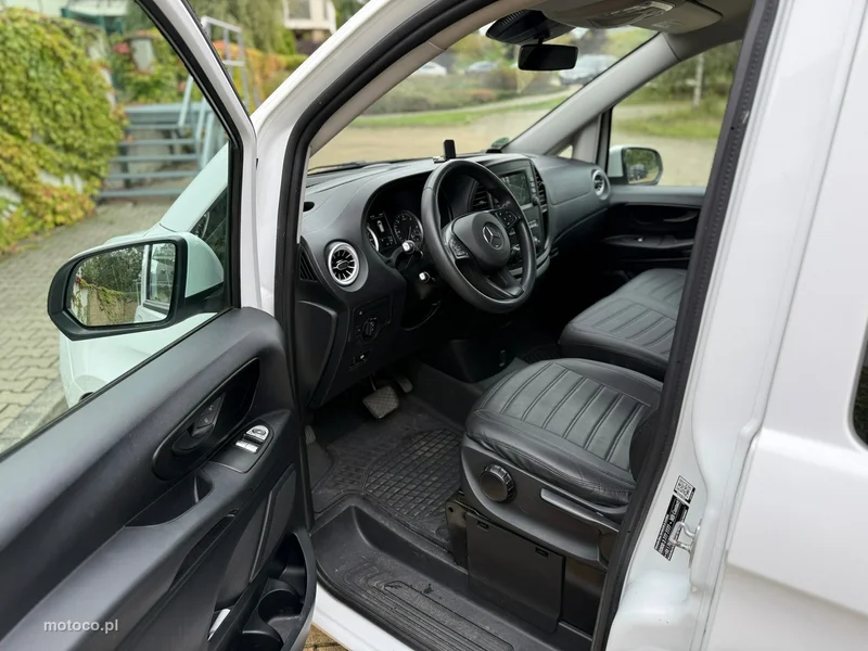 Mercedes-Benz Vito 5