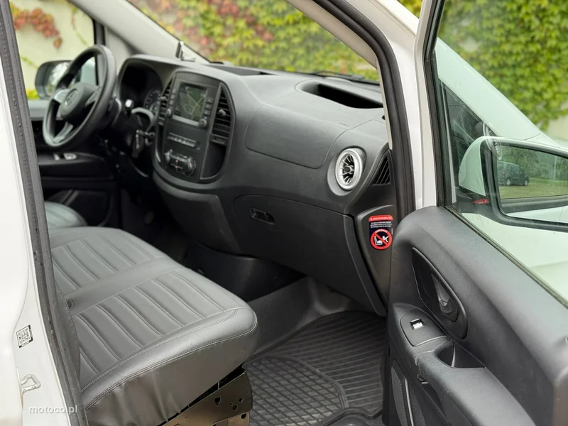 Mercedes-Benz Vito 8