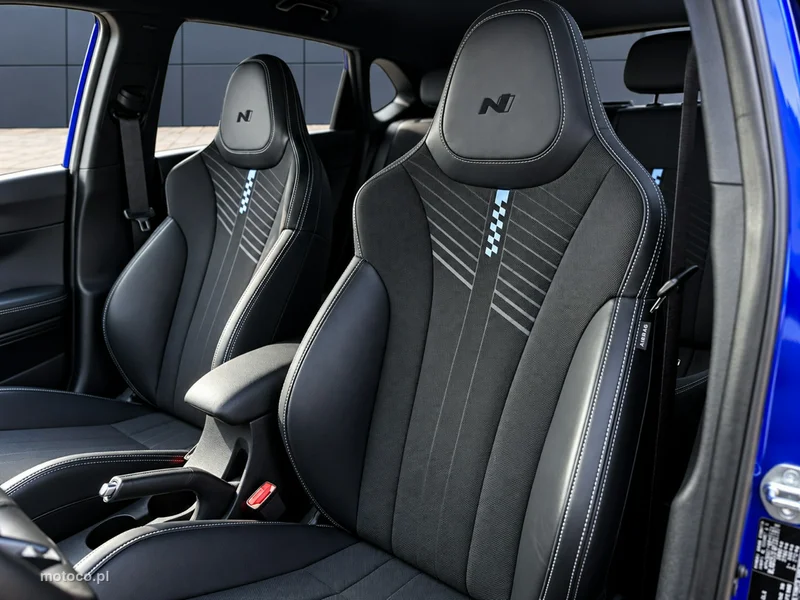 Hyundai i20 15