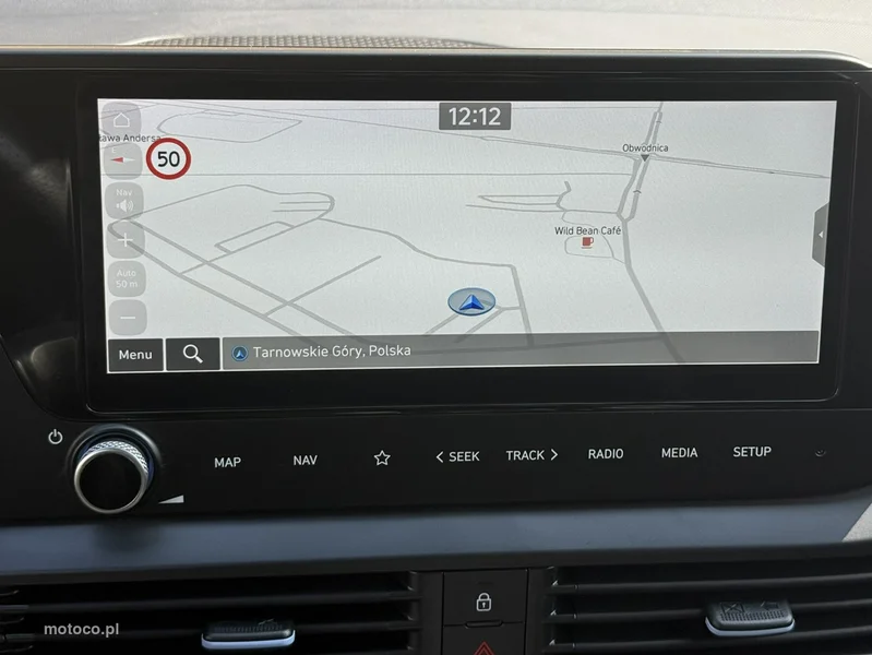 Hyundai i20 24