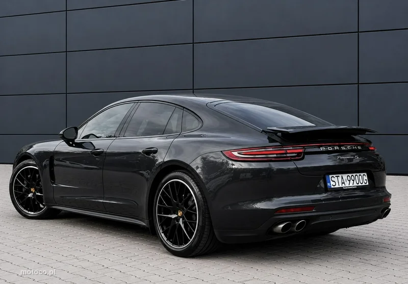 Porsche Panamera 971 2