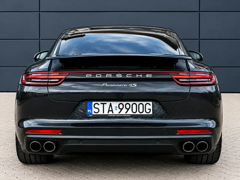 Porsche Panamera 971 13