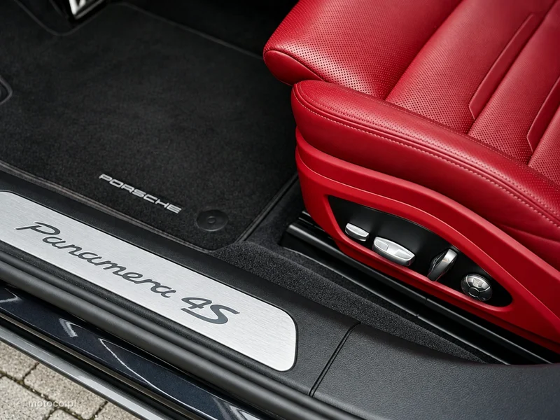 Porsche Panamera 971 15