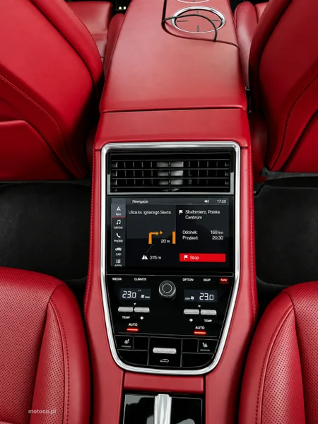 Porsche Panamera 971 19