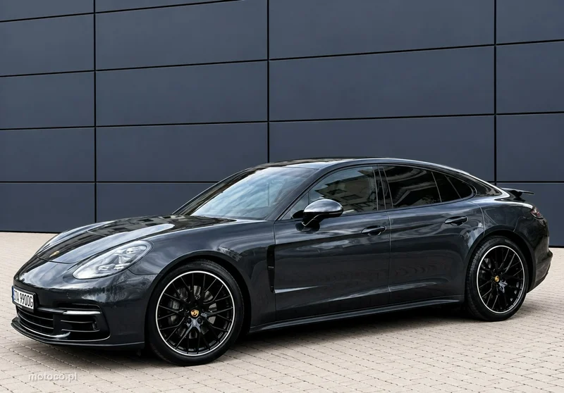 Porsche Panamera 971 26