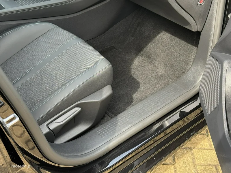 Peugeot 308 SW 8