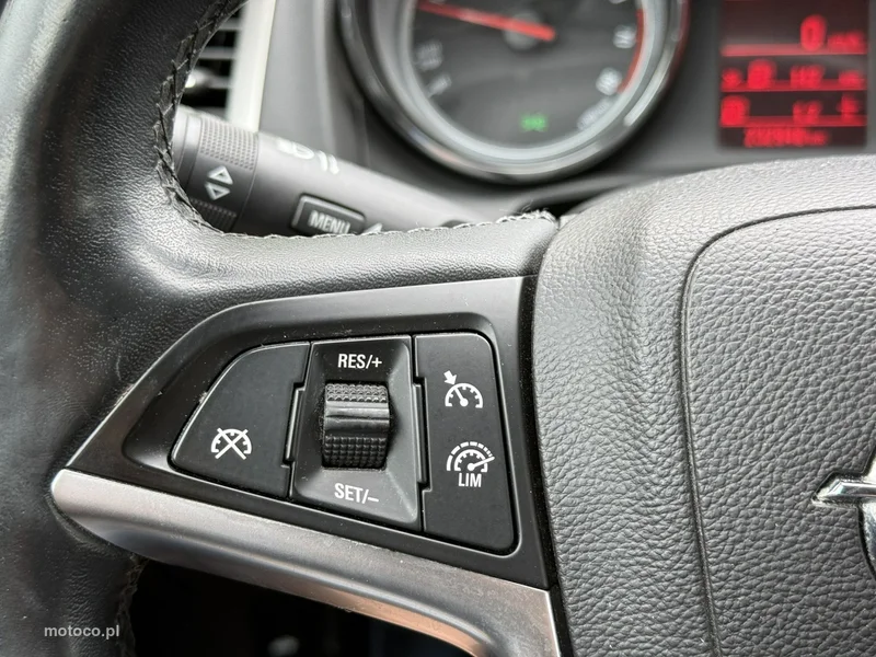 Opel Astra GTC 20