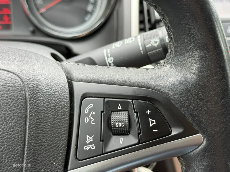 Opel Astra GTC 21