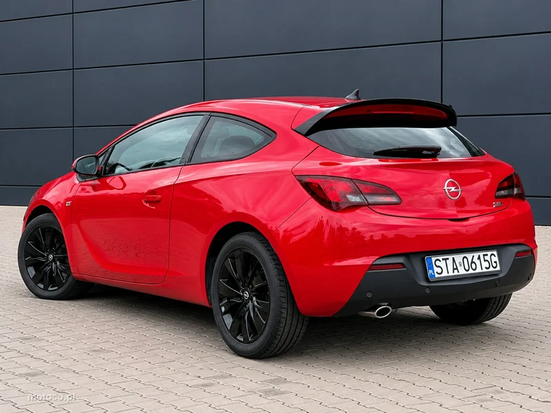 Opel Astra GTC 2
