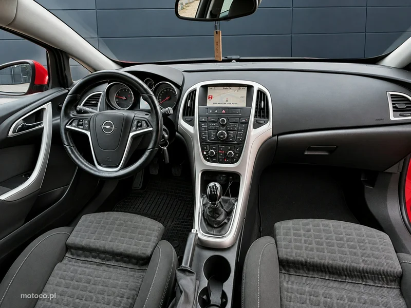 Opel Astra GTC 6