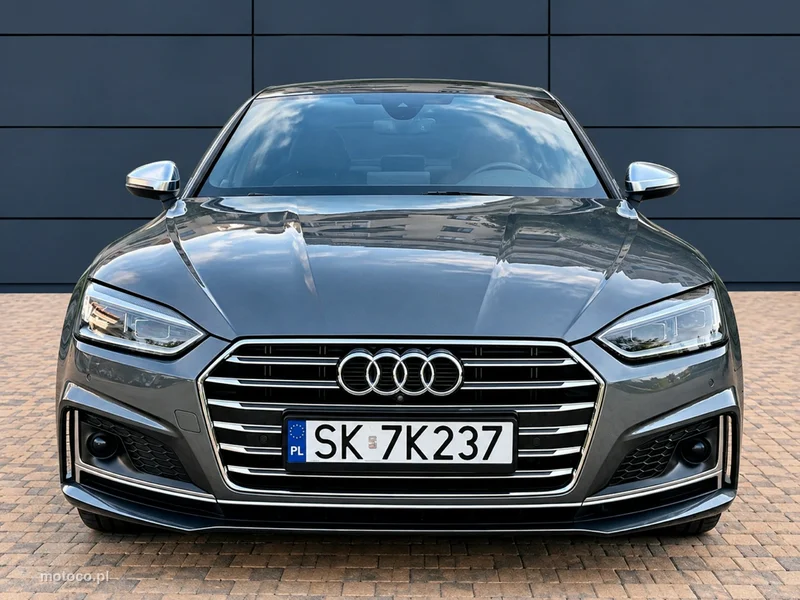Audi S5 F5 8