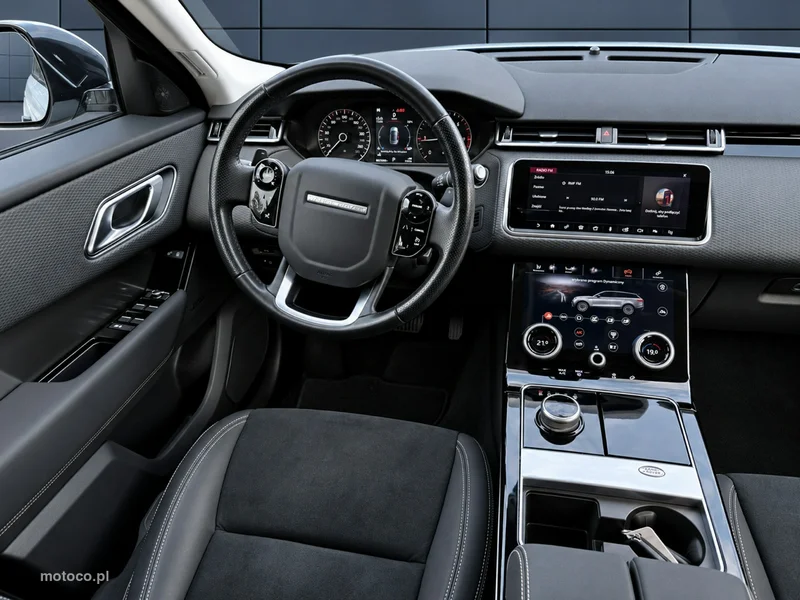 Land Rover Range Rover Velar 14