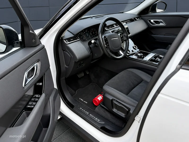 Land Rover Range Rover Velar 5