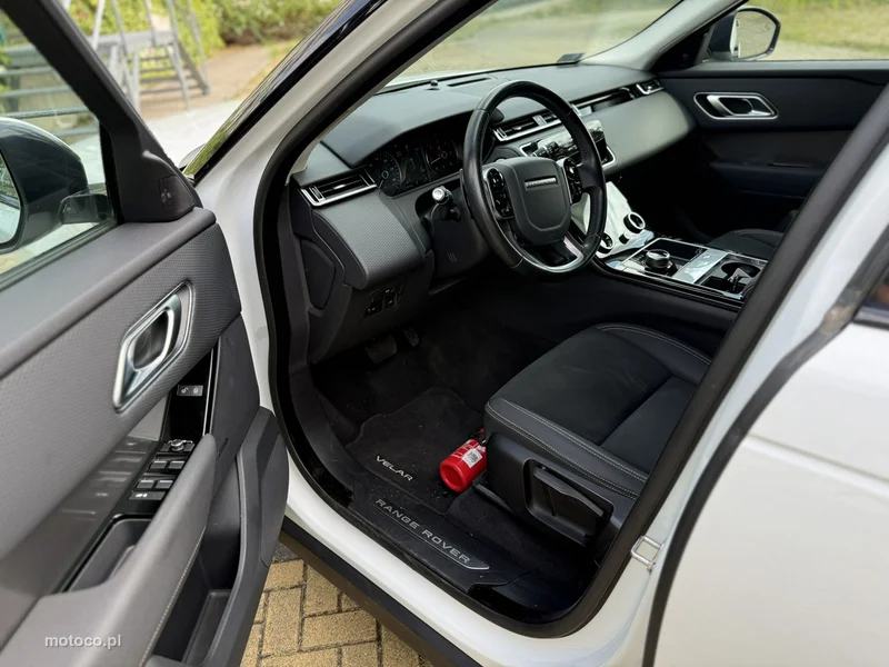 Land Rover Range Rover Velar 6