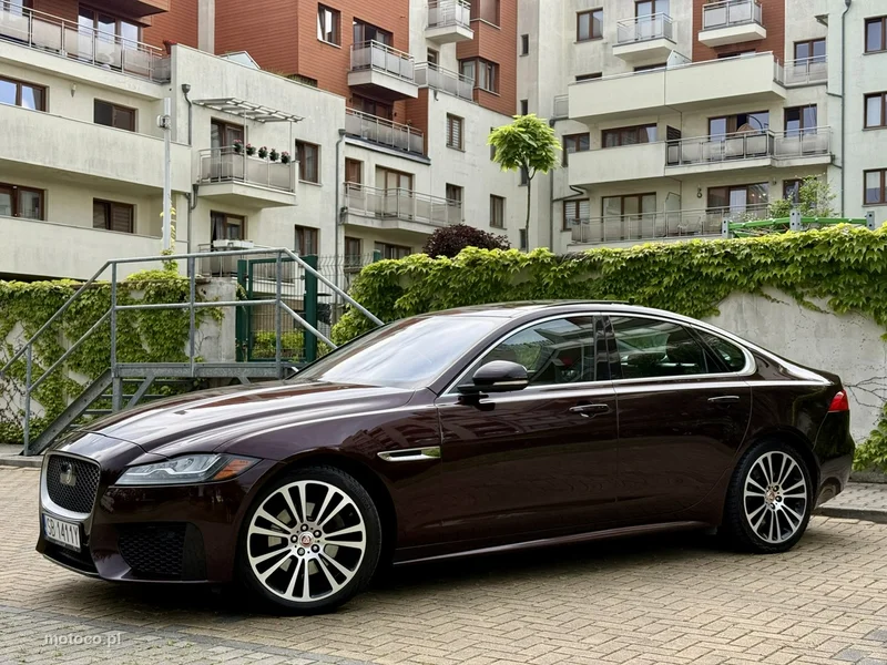 Jaguar XF 15