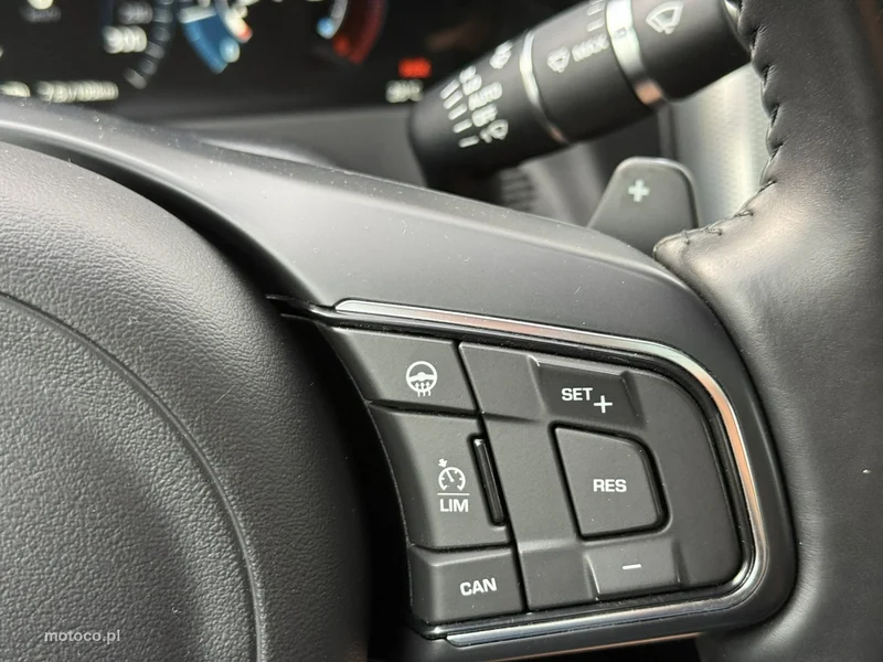 Jaguar XF 28