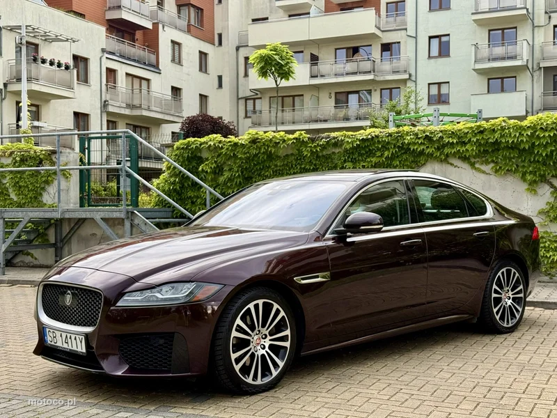 Jaguar XF 4