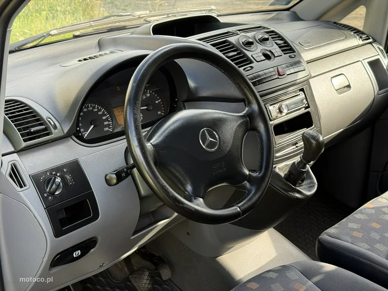 Mercedes-Benz Vito 13