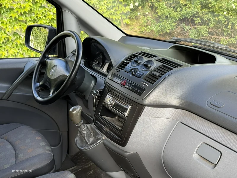 Mercedes-Benz Vito 14