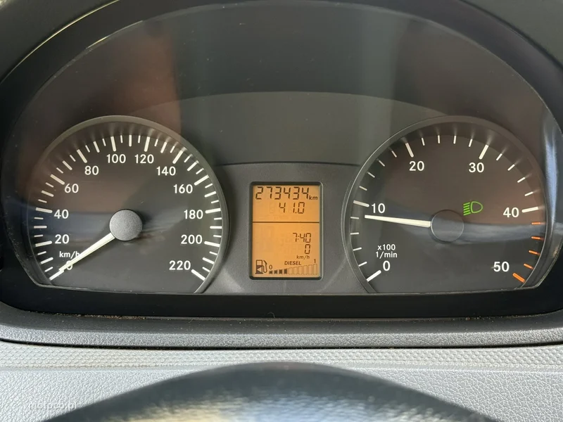 Mercedes-Benz Vito 17