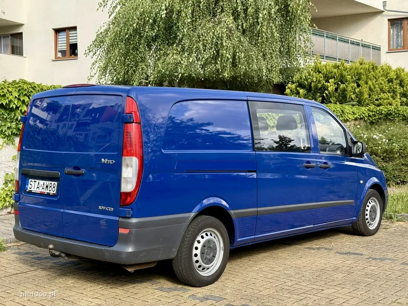 Mercedes-Benz Vito 10