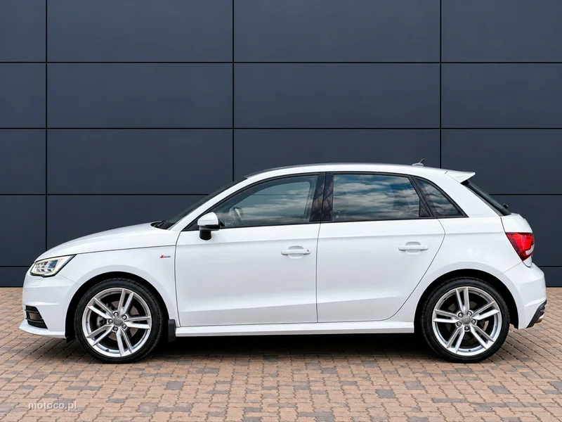 Audi A1 8X 12