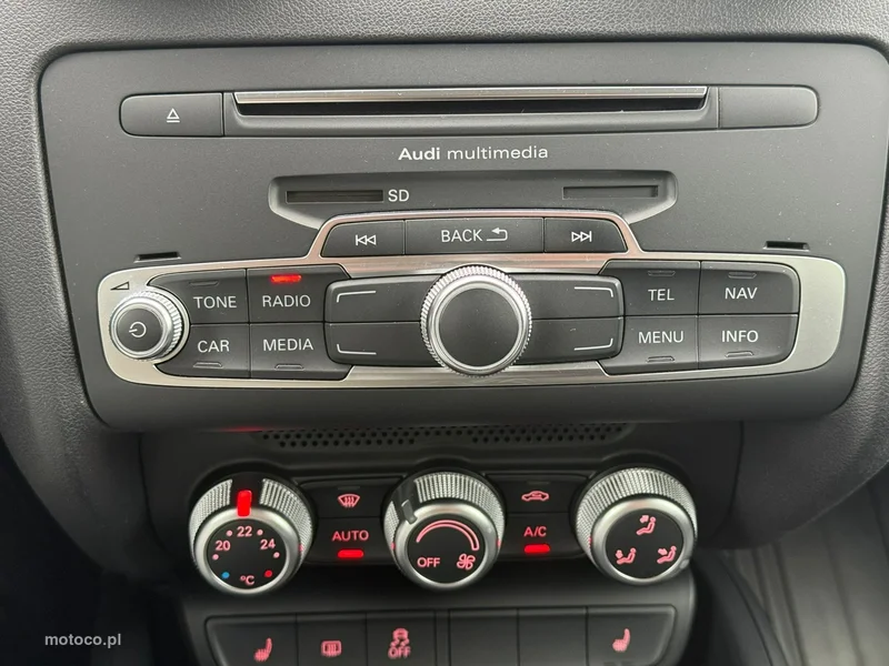 Audi A1 8X 24