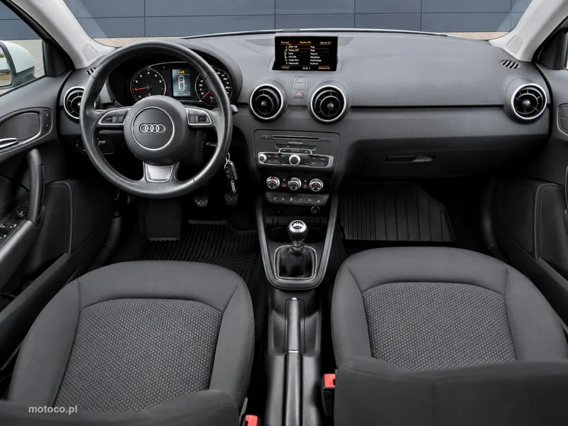 Audi A1 8X 6