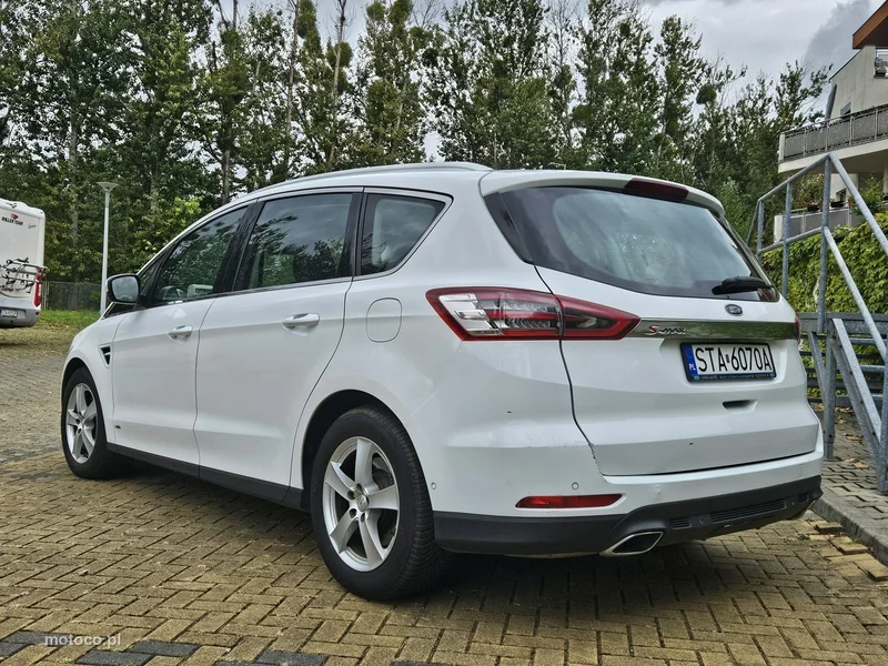 Ford S-Max II 3