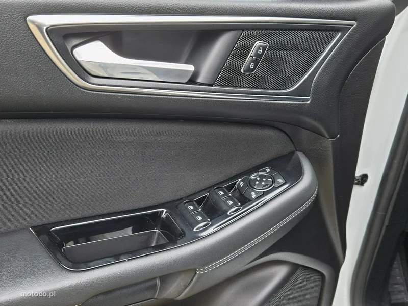 Ford S-Max II 8