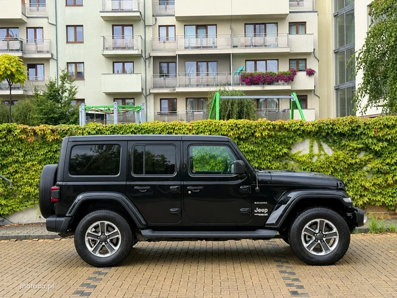 Jeep Wrangler 2
