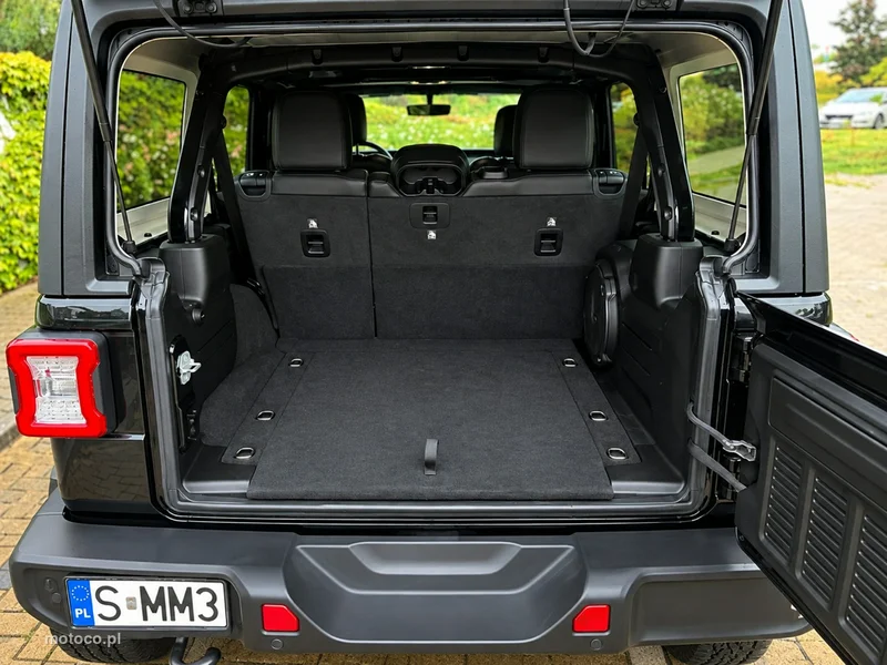 Jeep Wrangler 13
