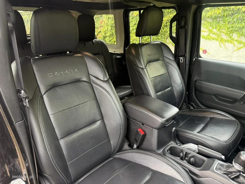 Jeep Wrangler 16