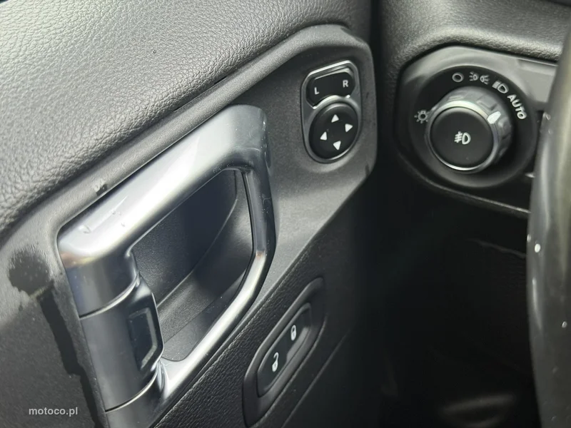 Jeep Wrangler 19
