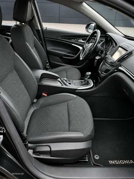 Opel Insignia A 11